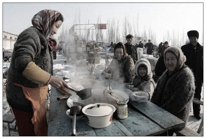 大冷天，一碗热热的面肺子很是及时。