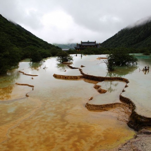 峻山秀水是黄龙