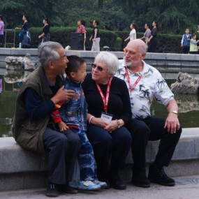 咱合老外谝闲传