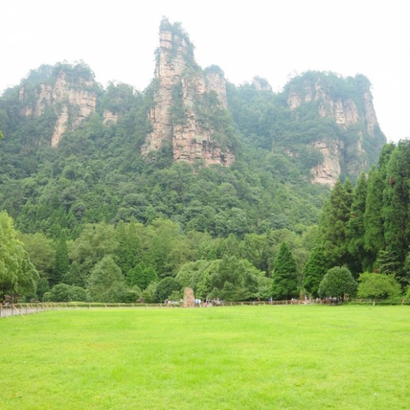 烟雨蒙蒙的张家界