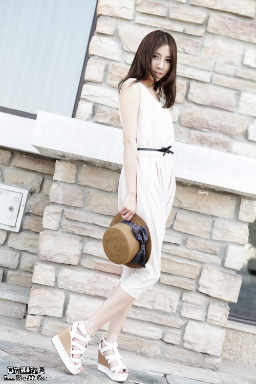 img1_src_3513418.jpg