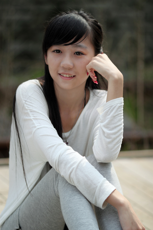 nEO_IMG_20111001儿子135，90.两50.300mm3748.jpg