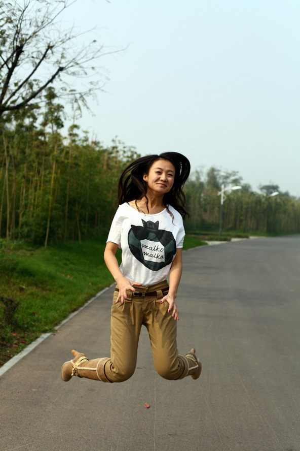 1029CBE的5D2 135L，50mm1.45112_调整大小.JPG