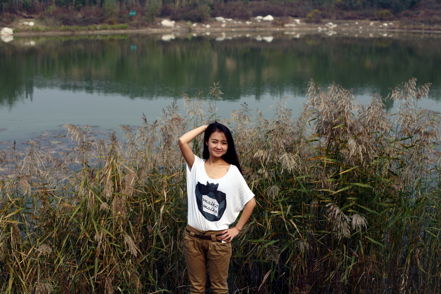 1029CBE的5D2 135L，50mm1.45084_调整大小.JPG