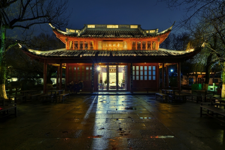 西湖夜摄02.jpg