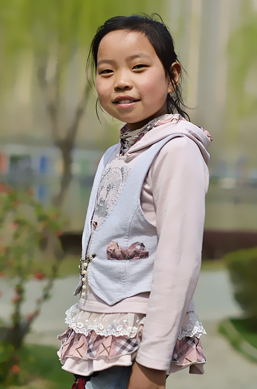 街拍小孩