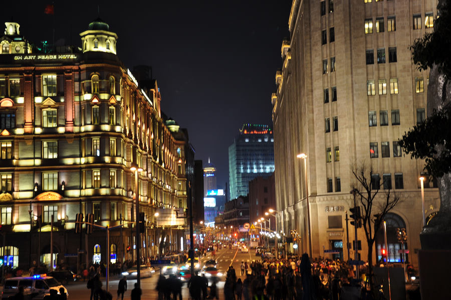 南京路外滩.jpg