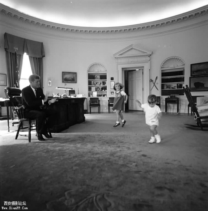 JFK-WITH-KIDS-673x685.jpg