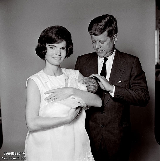 The-Kennedys-Portrait-of-a-Family-3.jpg