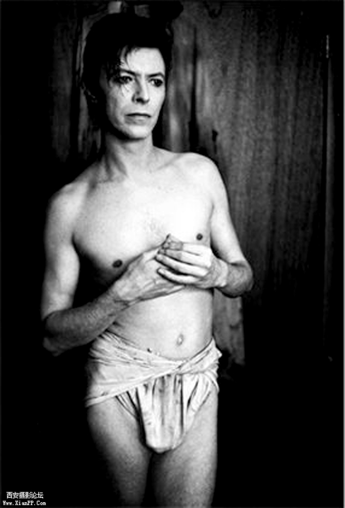 Anton-Corbijn-David-Bowie.jpg