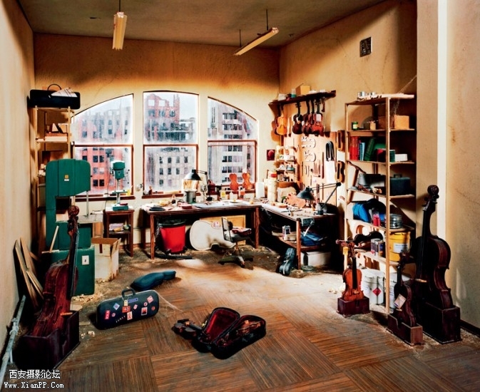 violin-repair-shop-673x550.jpg