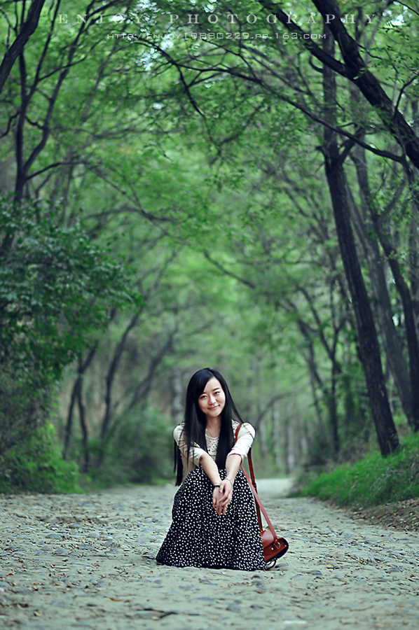 刘莹logo02.jpg