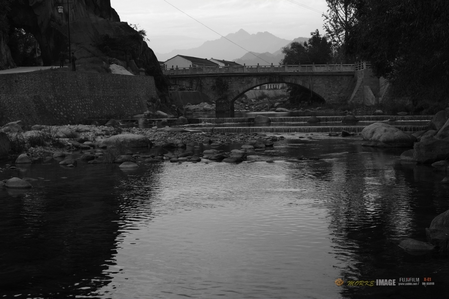 DSCF1572a.jpg