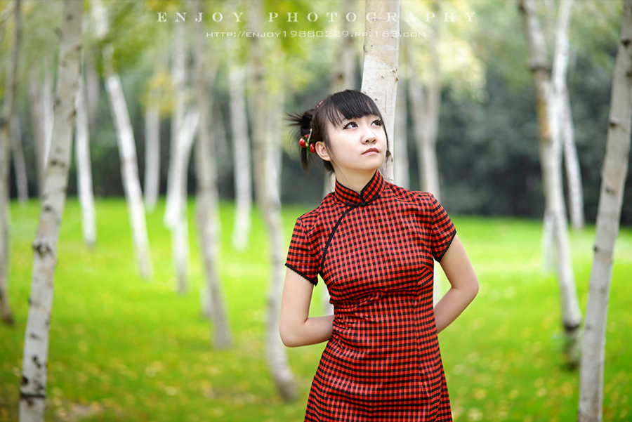 黄心logo03.jpg