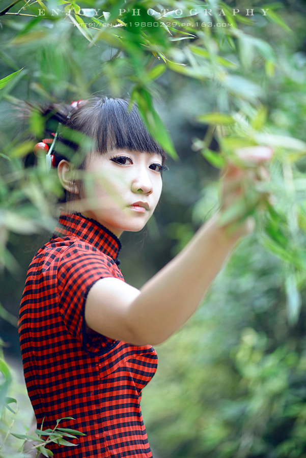 黄心logo09.jpg