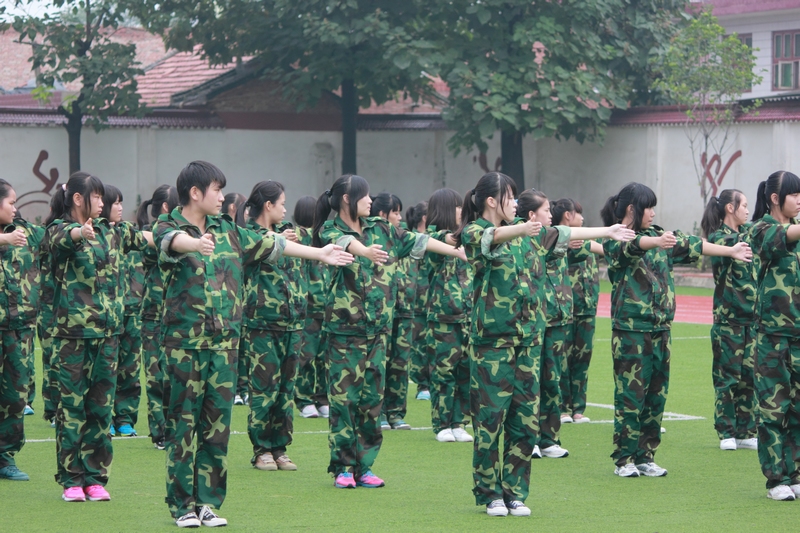 nEO_IMG_军训101.jpg