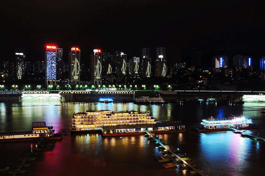 江边夜景