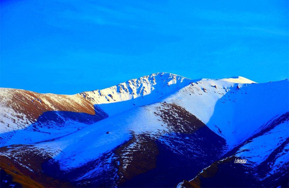 高原雪山