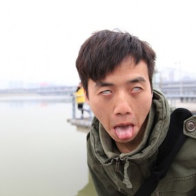 搞怪一组
