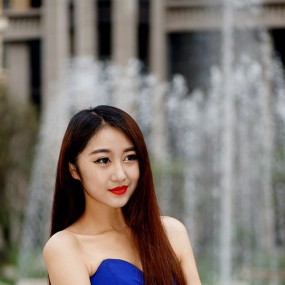 国金华府拍美女