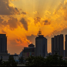 阳台晚霞