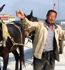 辽宁炮台古镇的农民