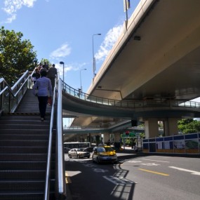 走过延安高架路（随拍）