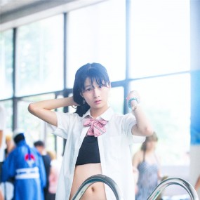 泳池风情