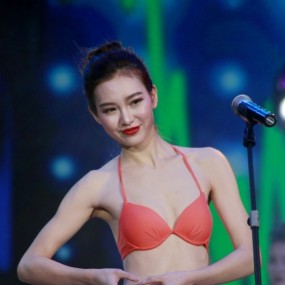 旅游小姐泳装秀