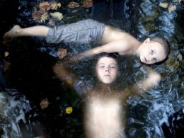 Wendy Sacks 摄影作品:Immersed in Living Water