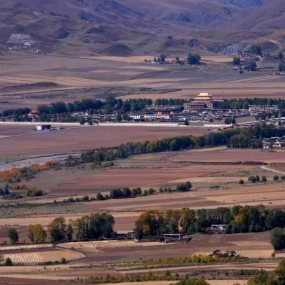 高原风光——八美塔公