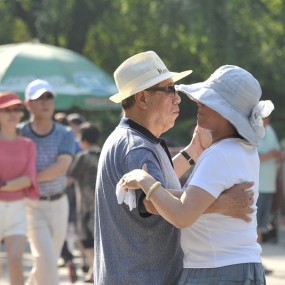 休闲了去跳舞吧