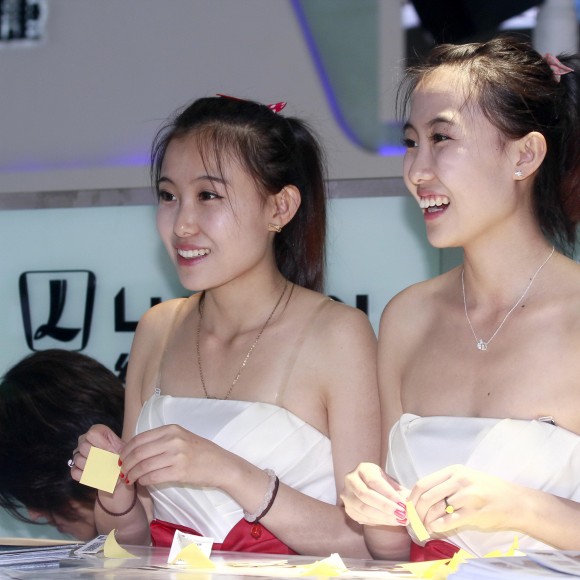 纳智捷前台快乐风景