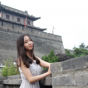 古城墙下