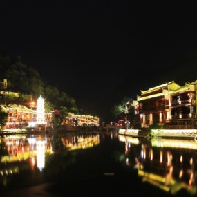 凤凰古镇剪影