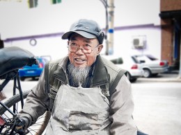 爆米花老大爷