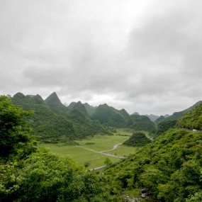 贵州荔波小七孔景区｜碧玉缠绕绿腰带，名符其实小九寨